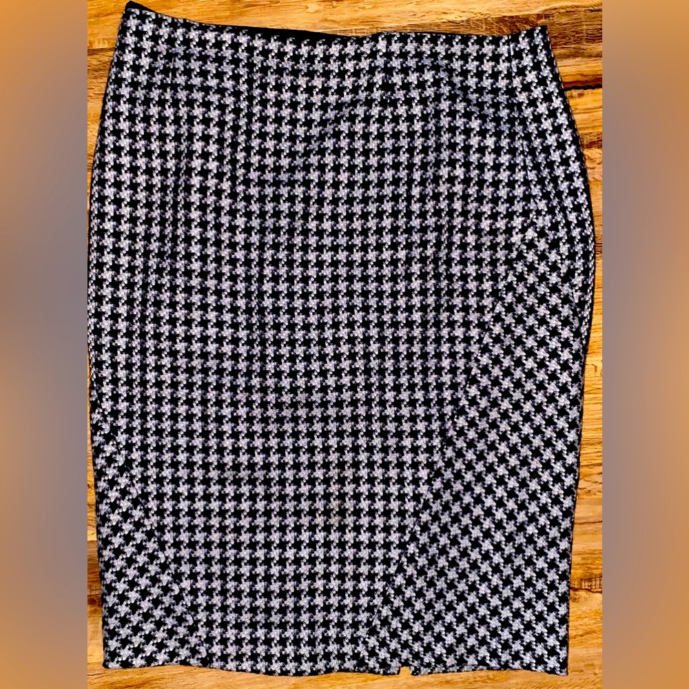 Brooks Brothers Plaid wool skirt size 12